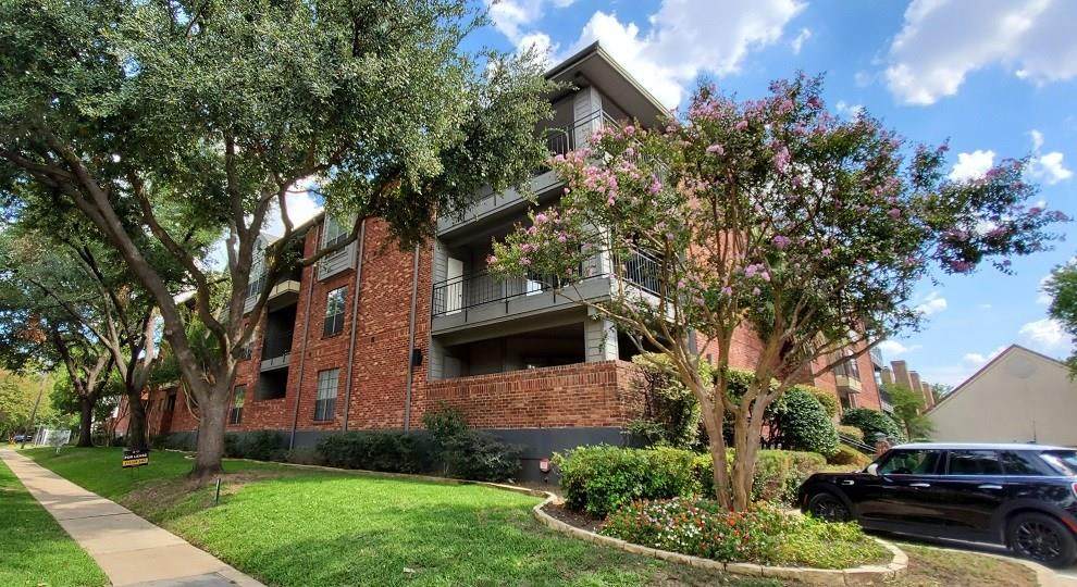 4501 Druid Lane - Photo 1