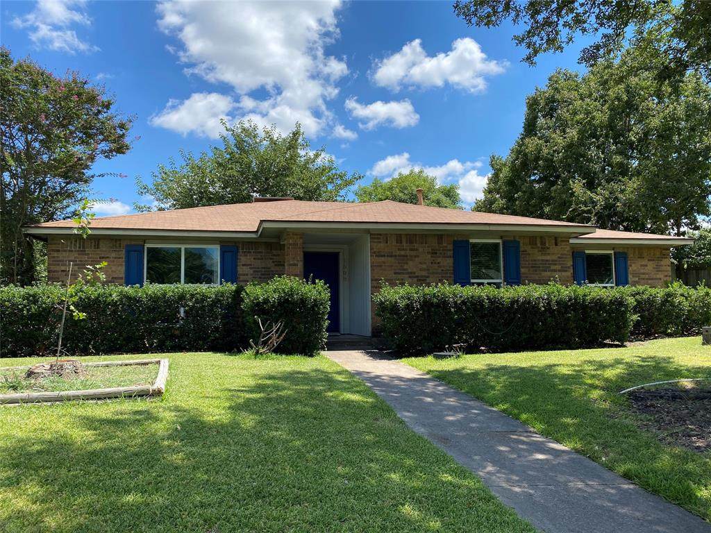 1508 Hindsdale Drive - Photo 1