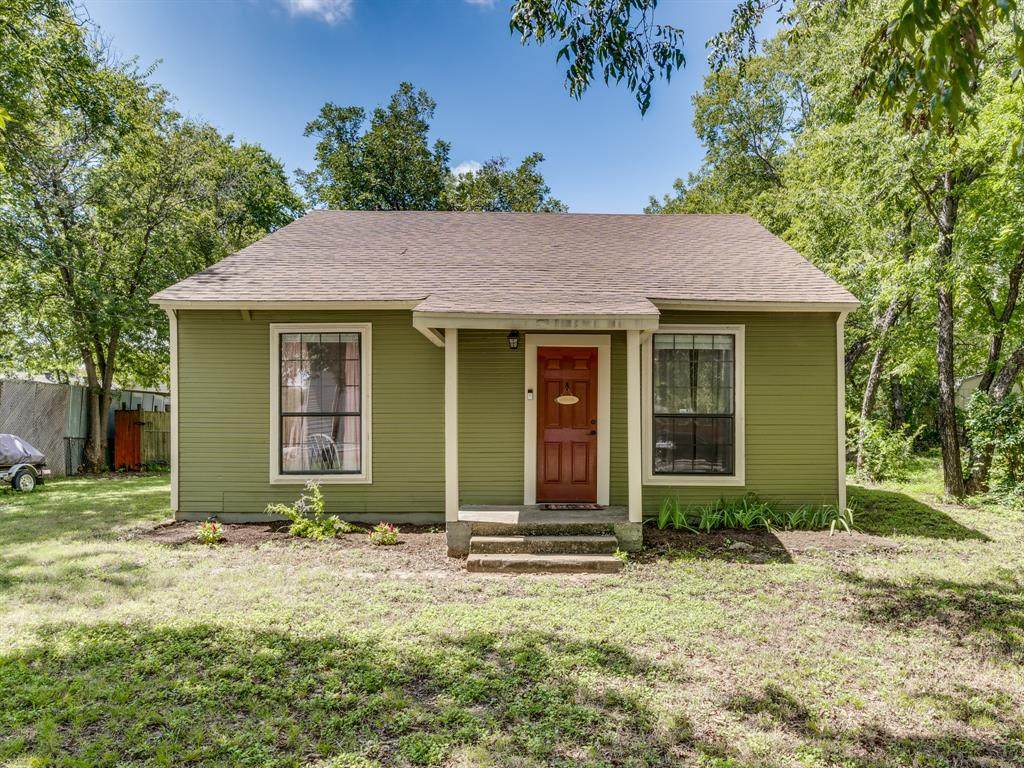 218 Buffalo Avenue - Photo 1