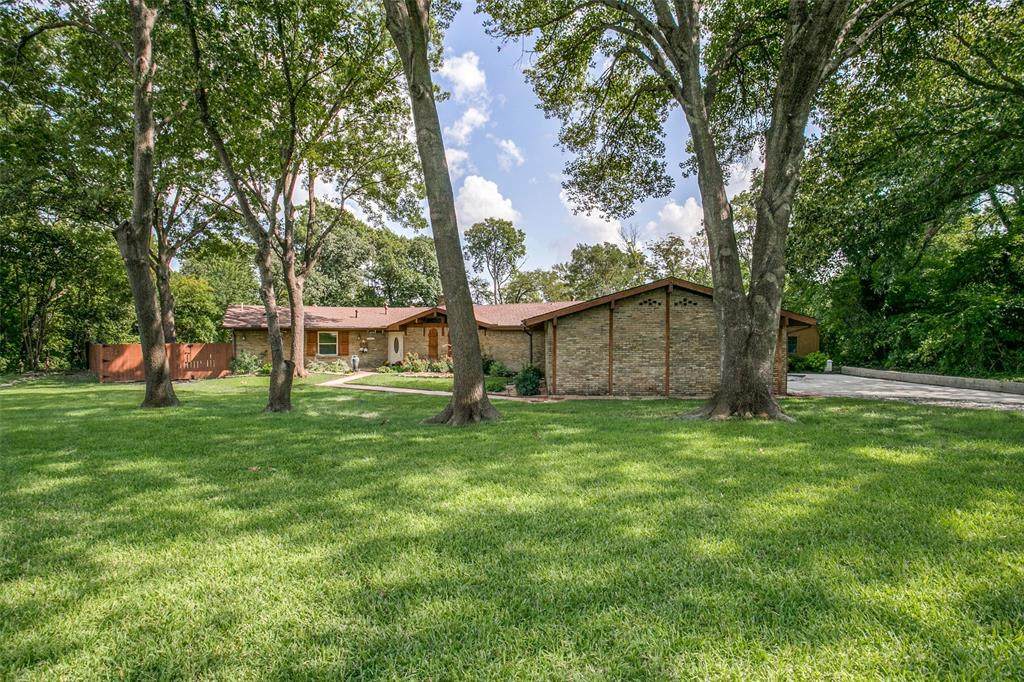 1500 Westlake Drive - Photo 1