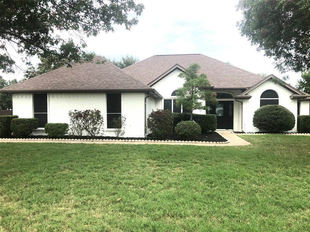 606 Monterrey Court - Photo 1