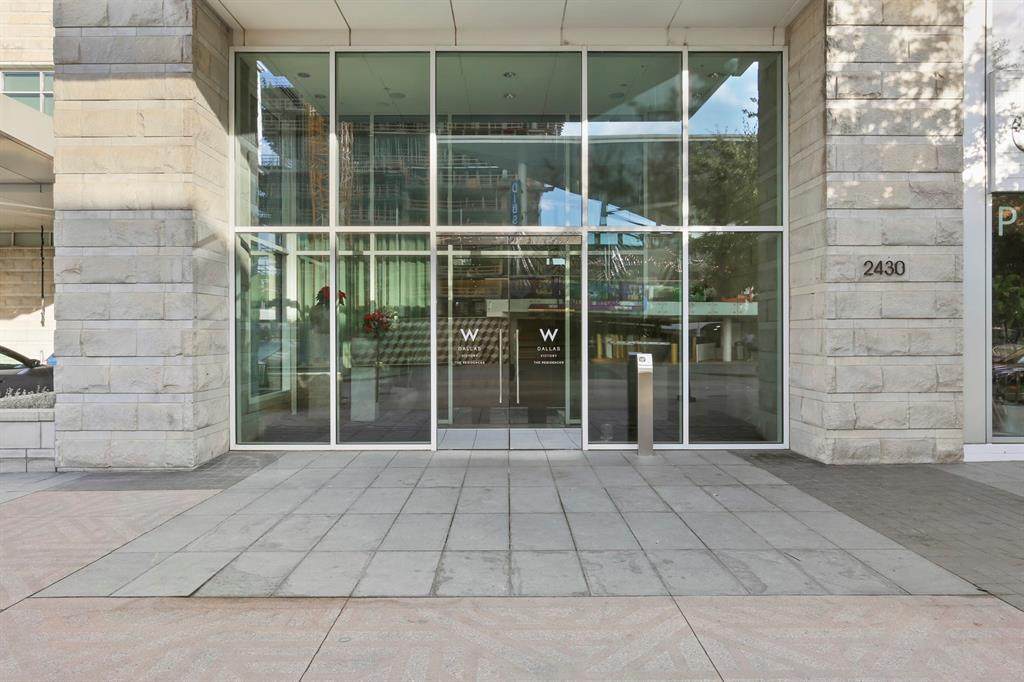 2430 Victory Park Lane - Photo 1