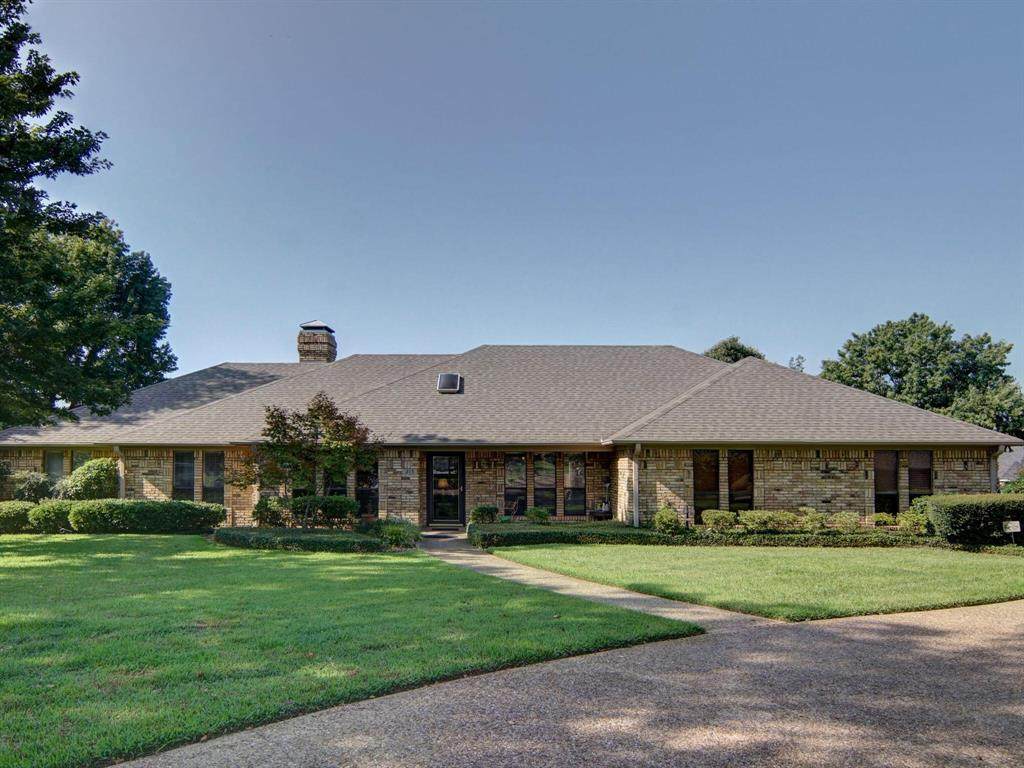 215 Spring Lake - Photo 1