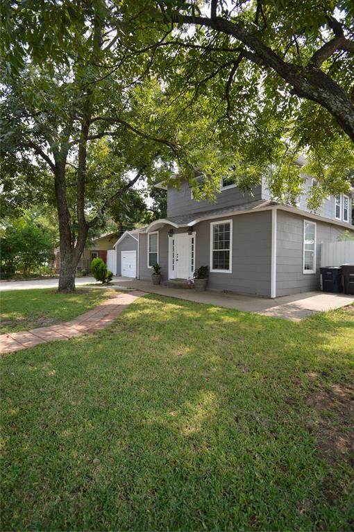 2608 Daisy Lane - Photo 1