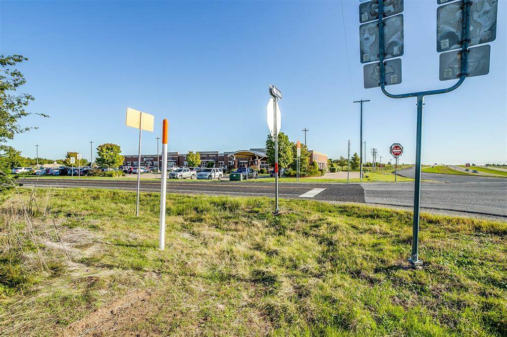 2417 Fm 4 - Photo 1