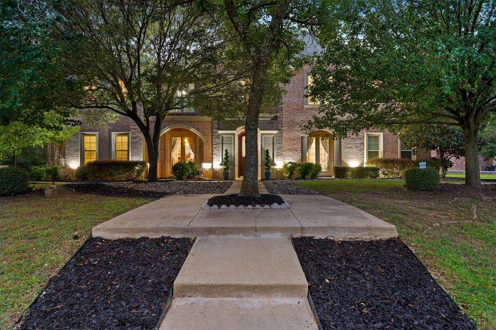 2302 Sunset Ridge Circle - Photo 1