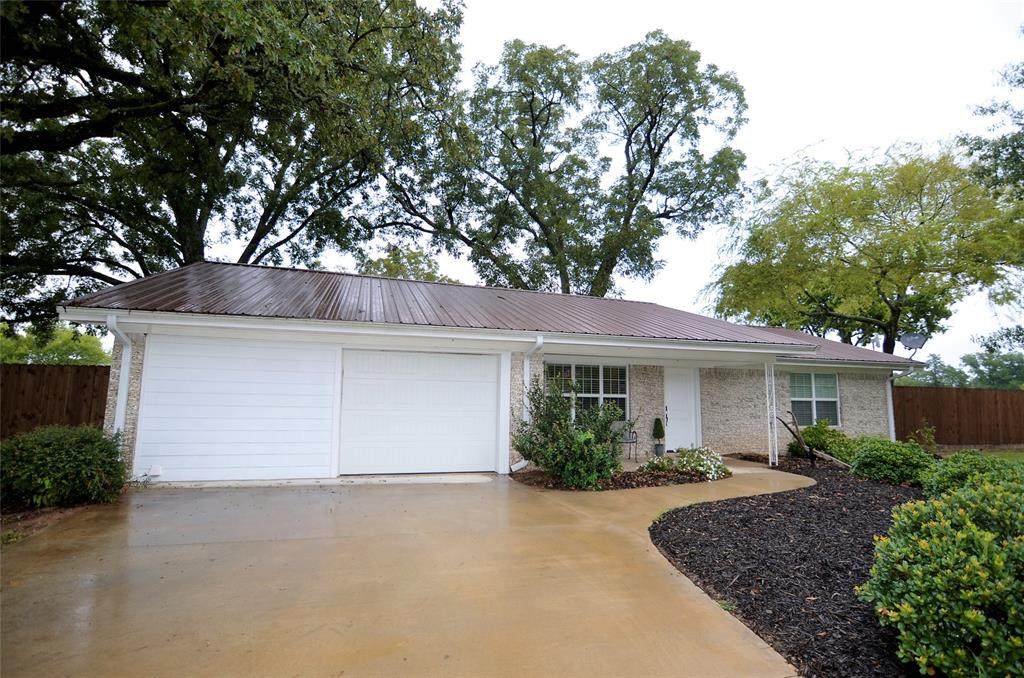1158 Farm Market 2882 - Photo 1