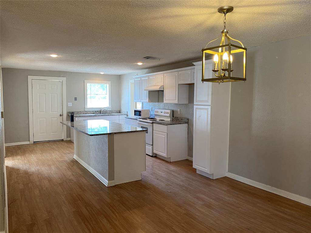2508 Dalford Street - Photo 1