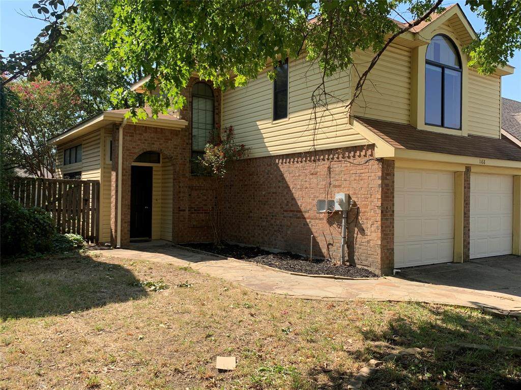 1168 Settlers Way - Photo 1