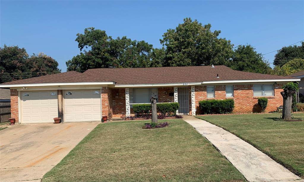 220 Hallbrook Drive - Photo 1