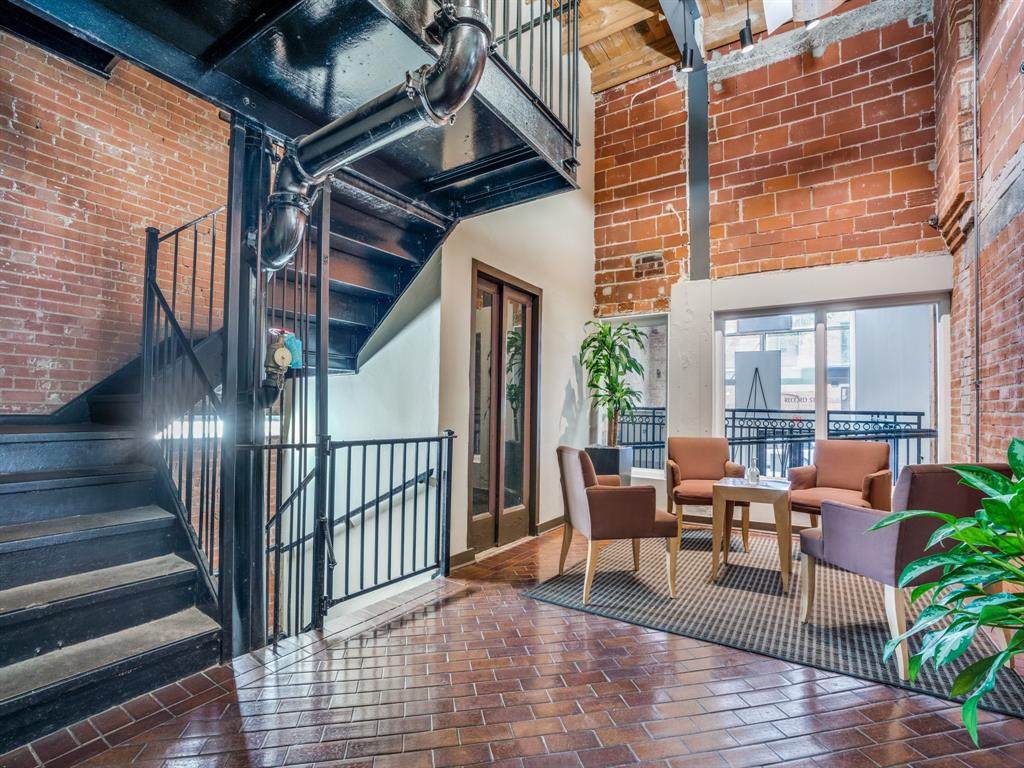 509 Elm Street - Photo 1