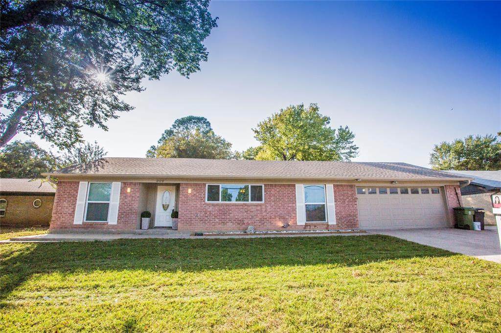909 Dove Road - Photo 1