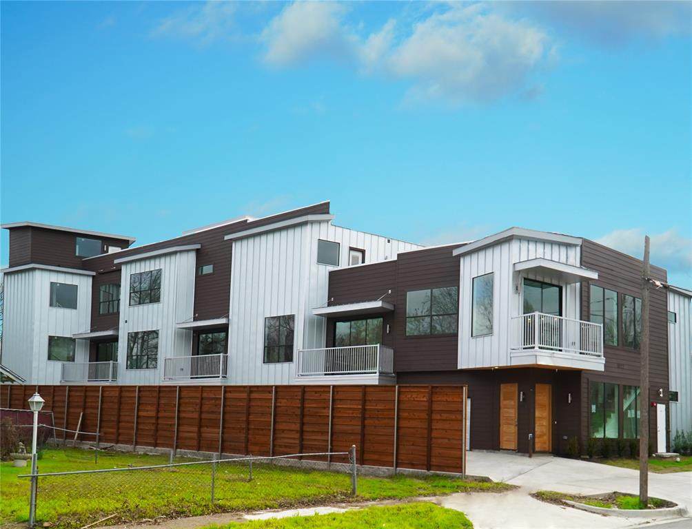 1022 Eldorado Avenue - Photo 1