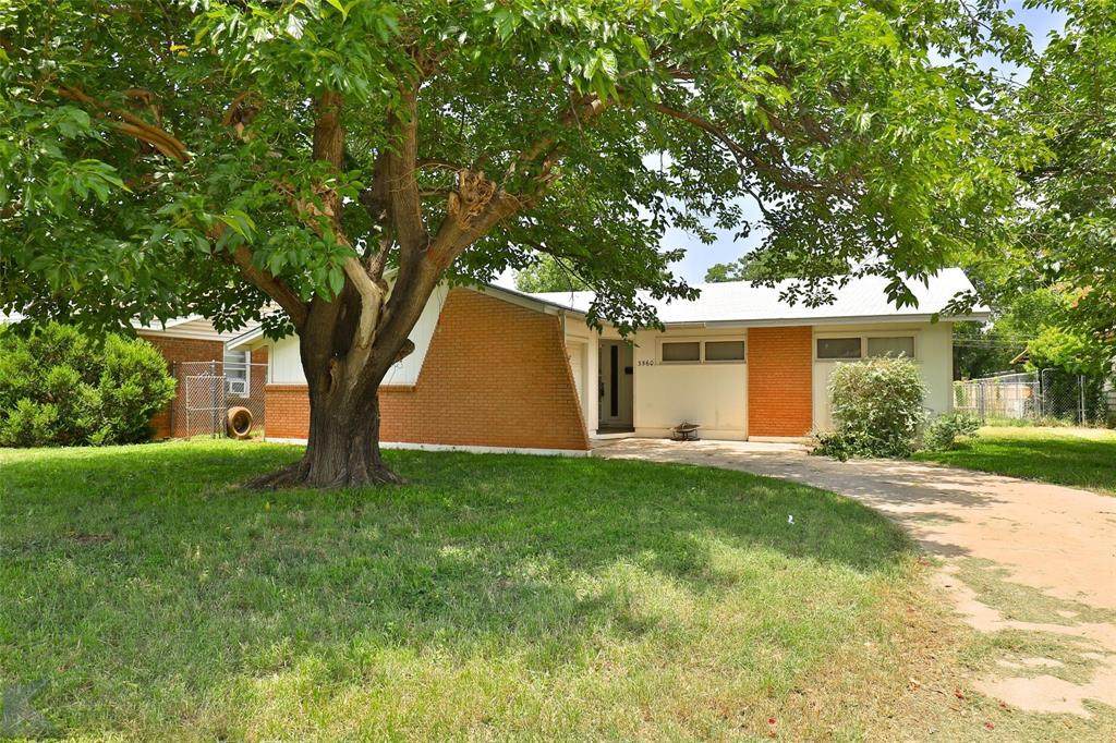 3560 9th Street - Photo 1