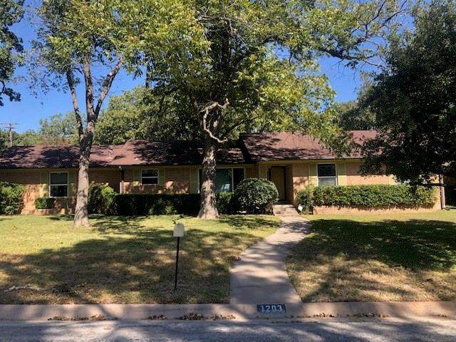 1203 Clover Lane - Photo 1