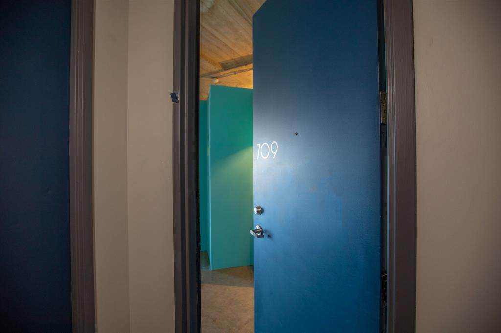 1122 Jackson Street - Photo 1