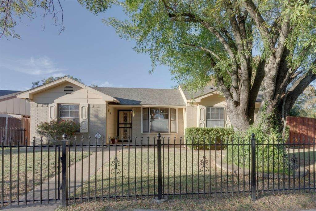 6731 Umphress Road - Photo 1
