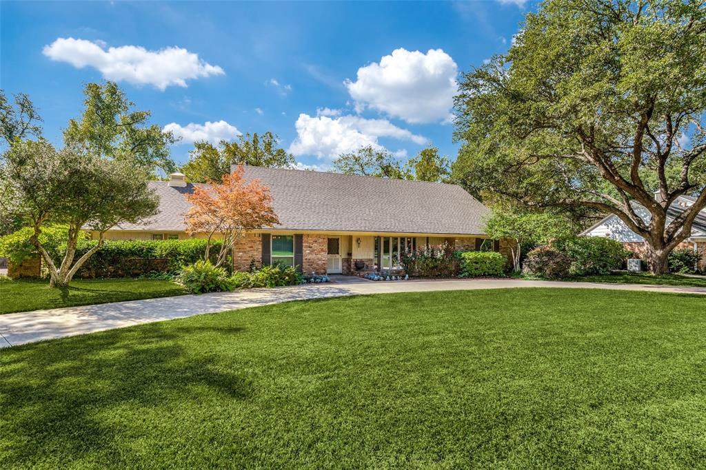 10534 Royal Springs Drive - Photo 1