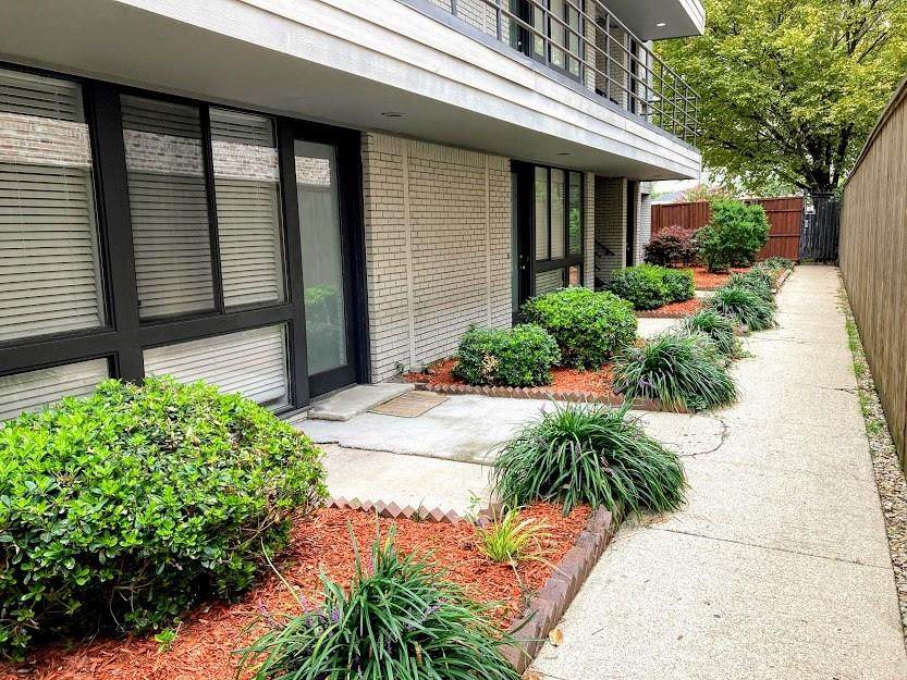 4015 Bowser Avenue - Photo 1