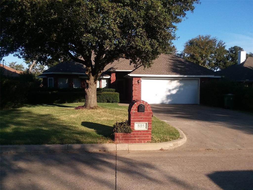 805 Twin Creek Drive - Photo 1