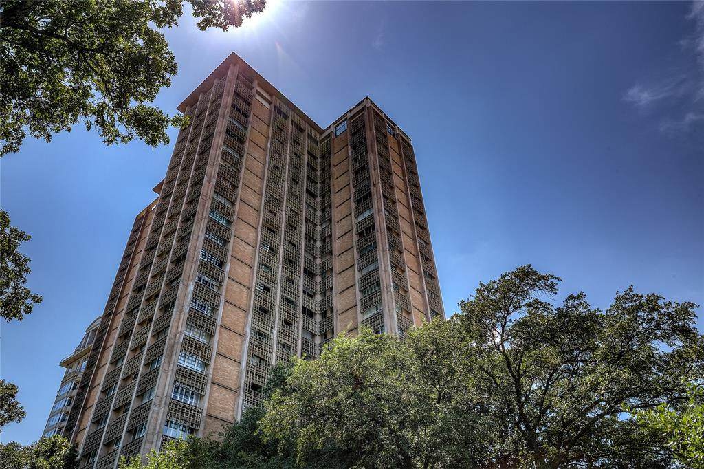 3525 Turtle Creek Boulevard - Photo 1