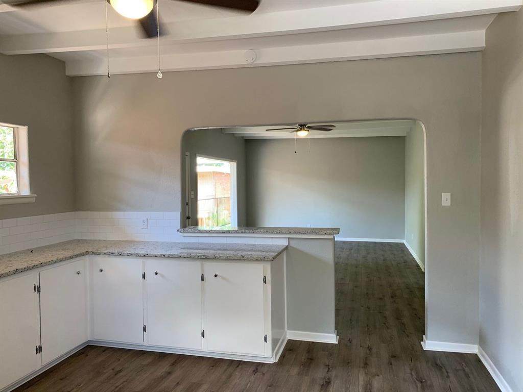 600 Westwood Drive - Photo 1