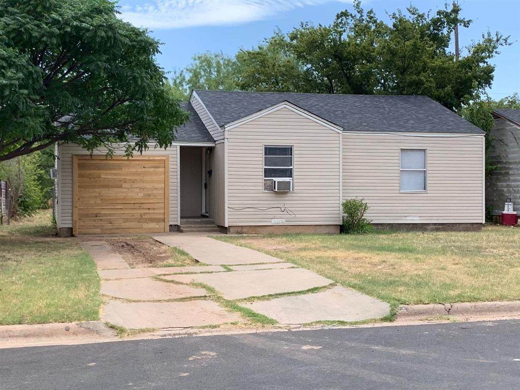 1333 Graham Street - Photo 1
