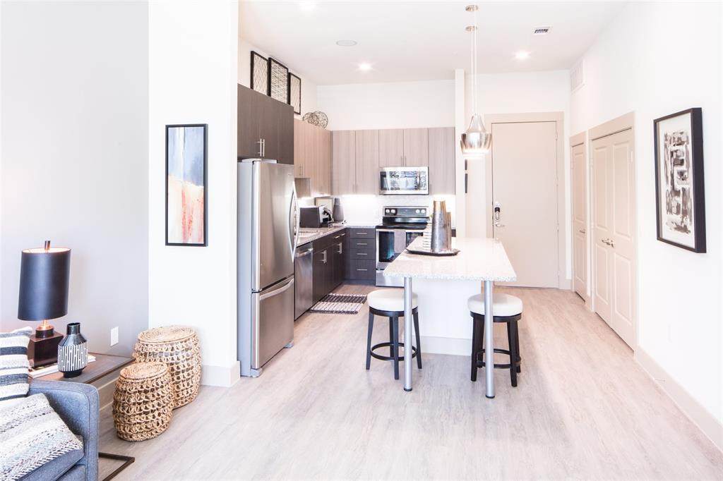 901 Zang Boulevard - Photo 1