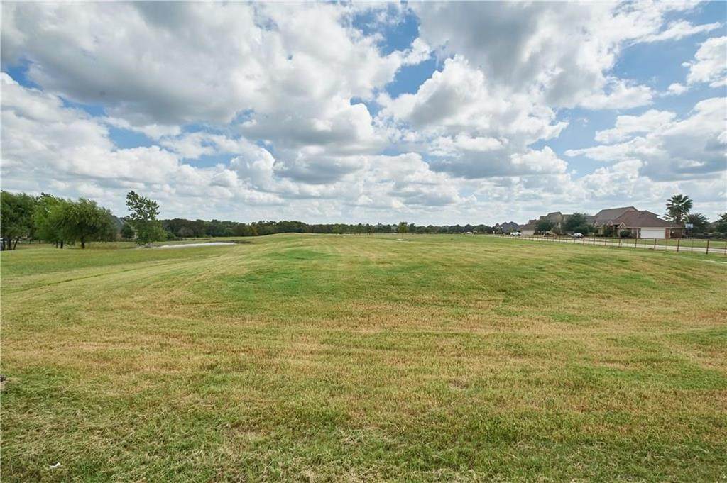 00 Inverrary Drive - Photo 1