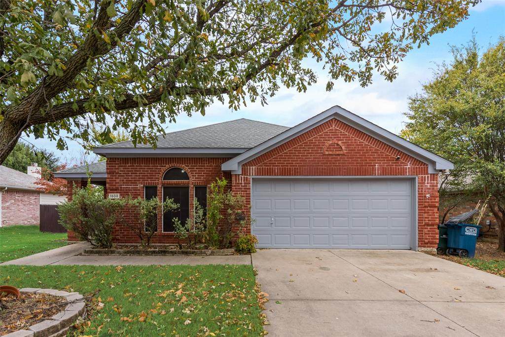 1508 Nightingale Lane - Photo 1