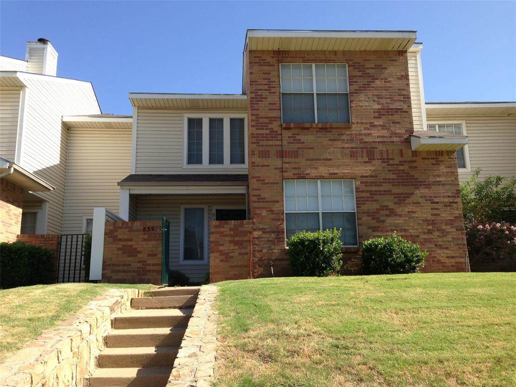 839 Creekside Drive - Photo 1