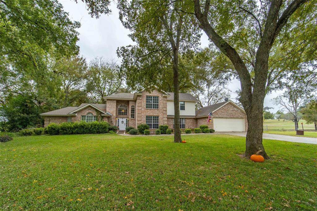 121 Heritage Way - Photo 1