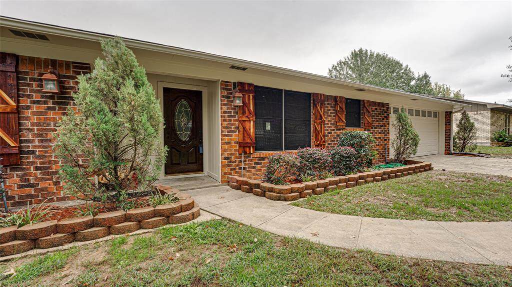 209 Jill Lane - Photo 1