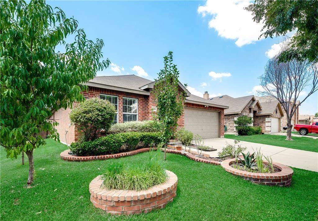 8116 Eagle Point Trail - Photo 1