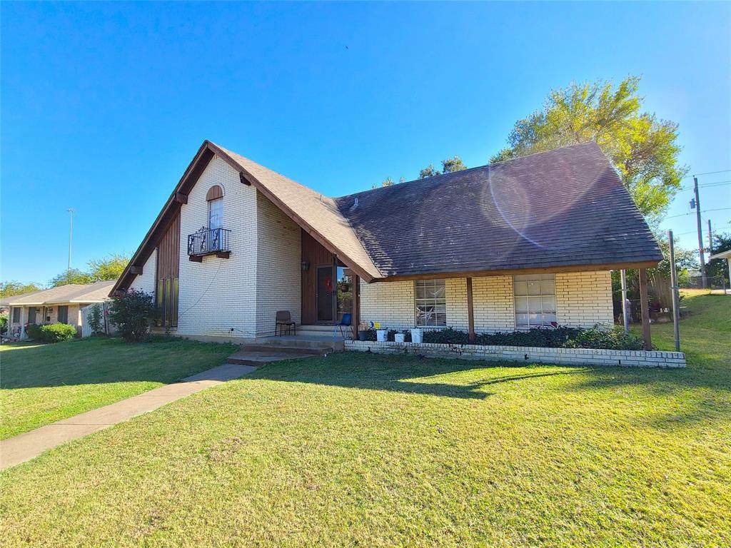 821 Austrian Road - Photo 1