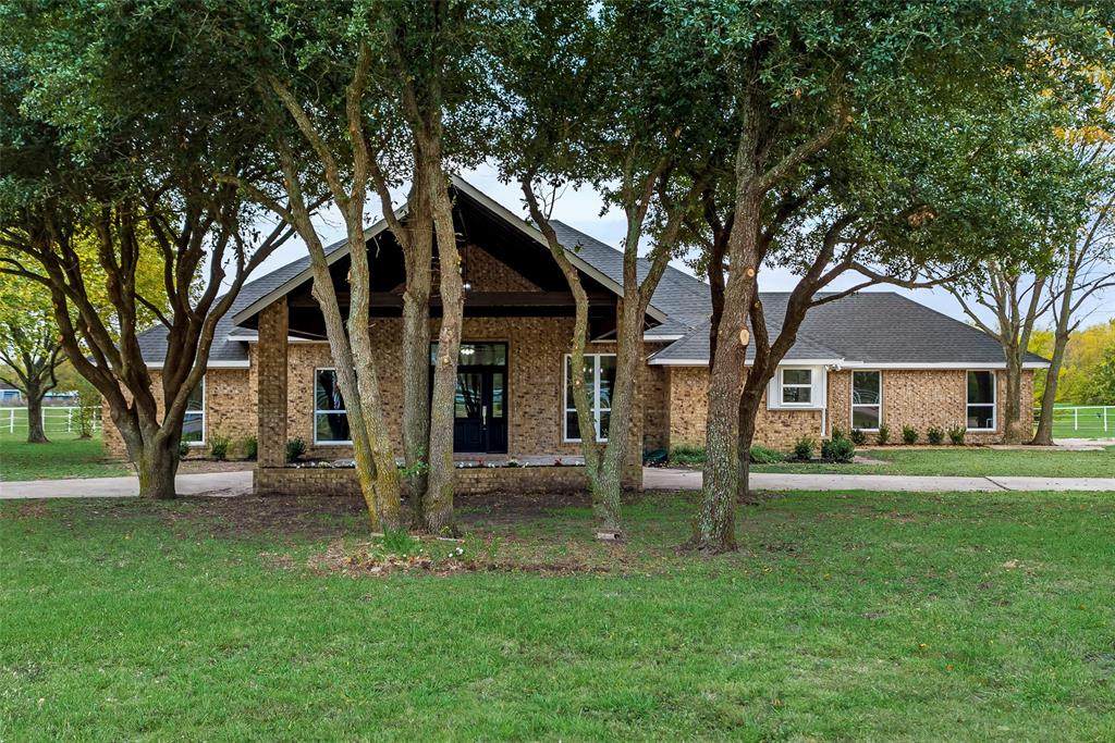 3403 County Road 1157 - Photo 1