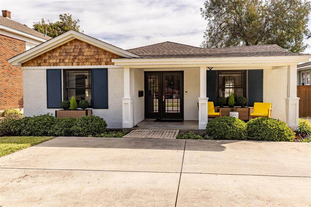 1401 Belle Place - Photo 1