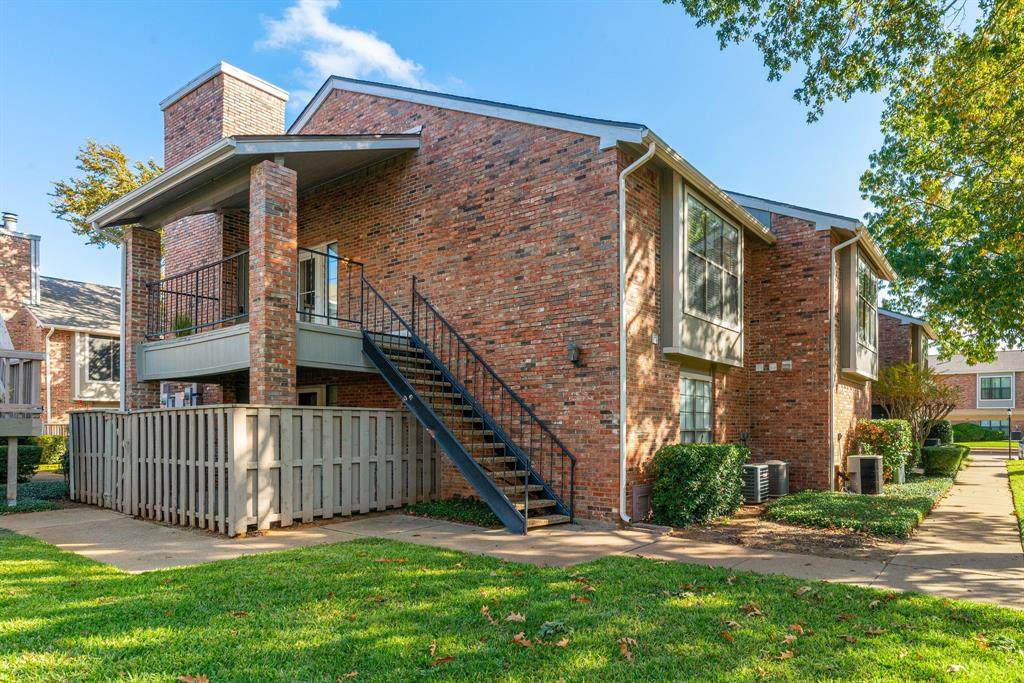 2720 Copper Creek Drive - Photo 1