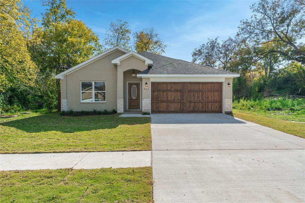 921 Jones Street - Photo 1