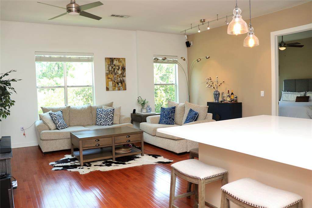 2950 Mckinney Avenue - Photo 1