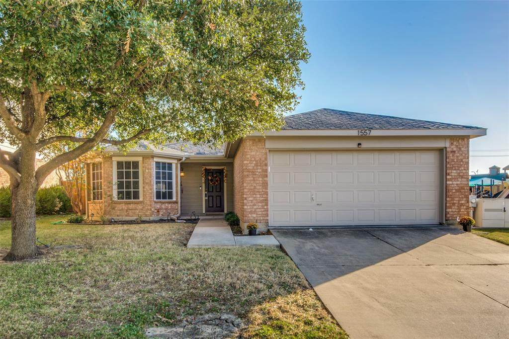 1557 Crown View Drive - Photo 1