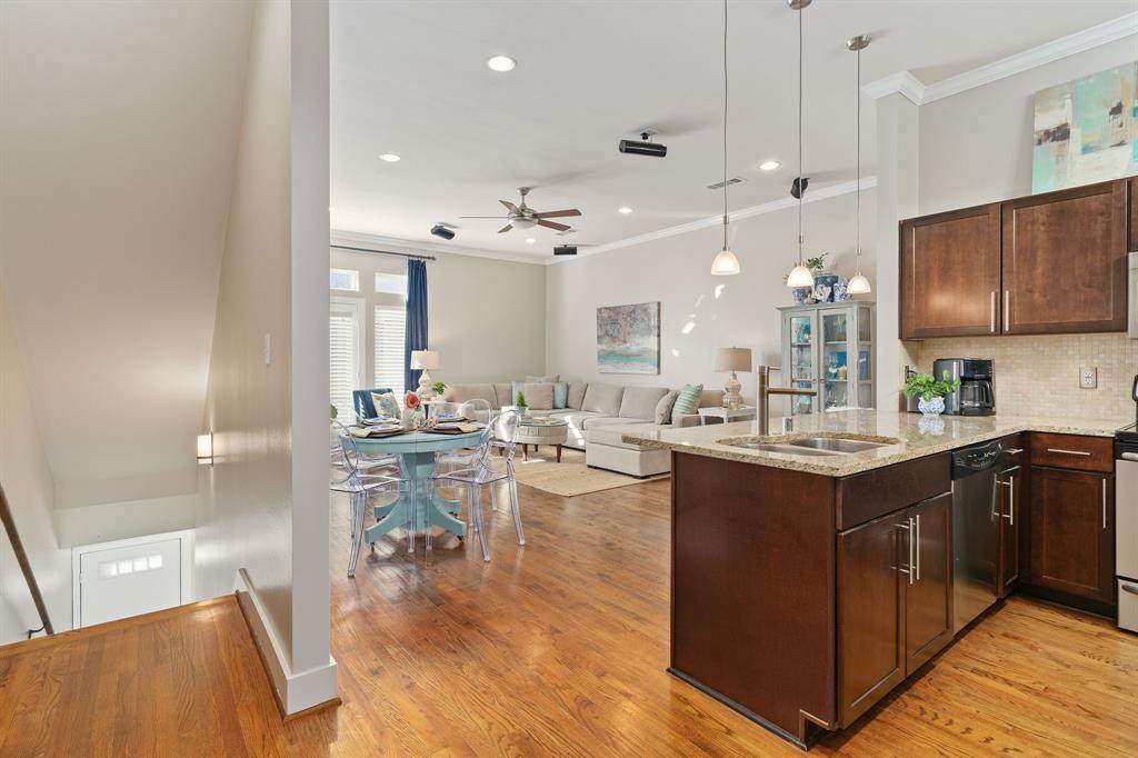 5711 Ross Avenue - Photo 1