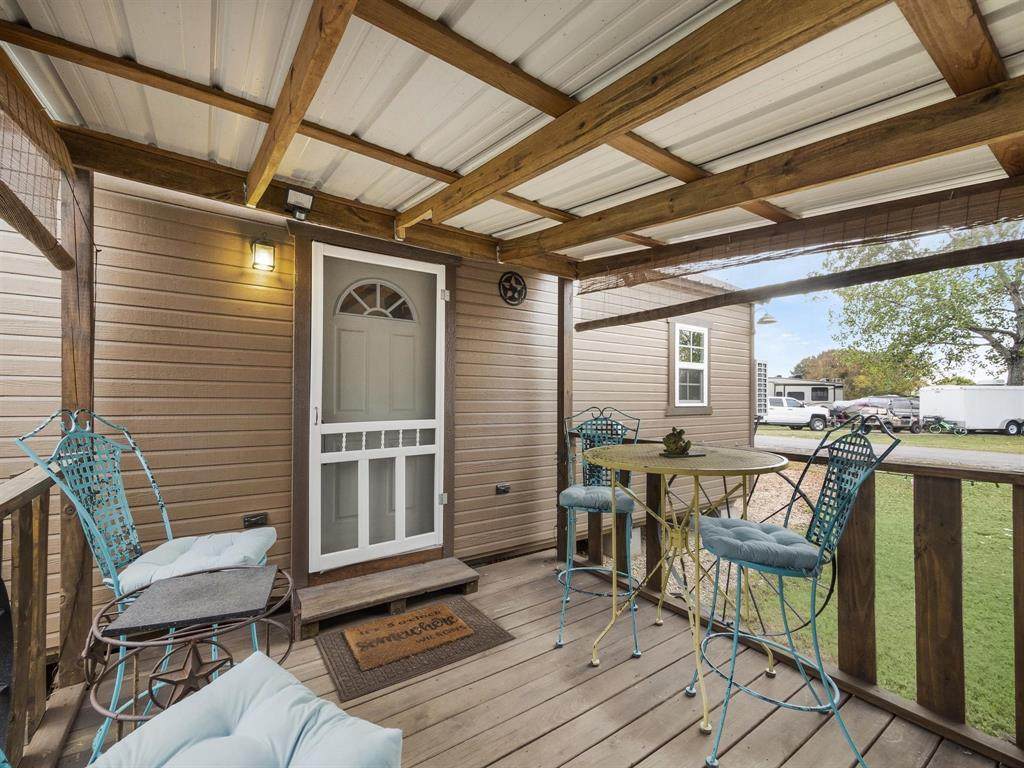 975 Blue Heron Way - Photo 1