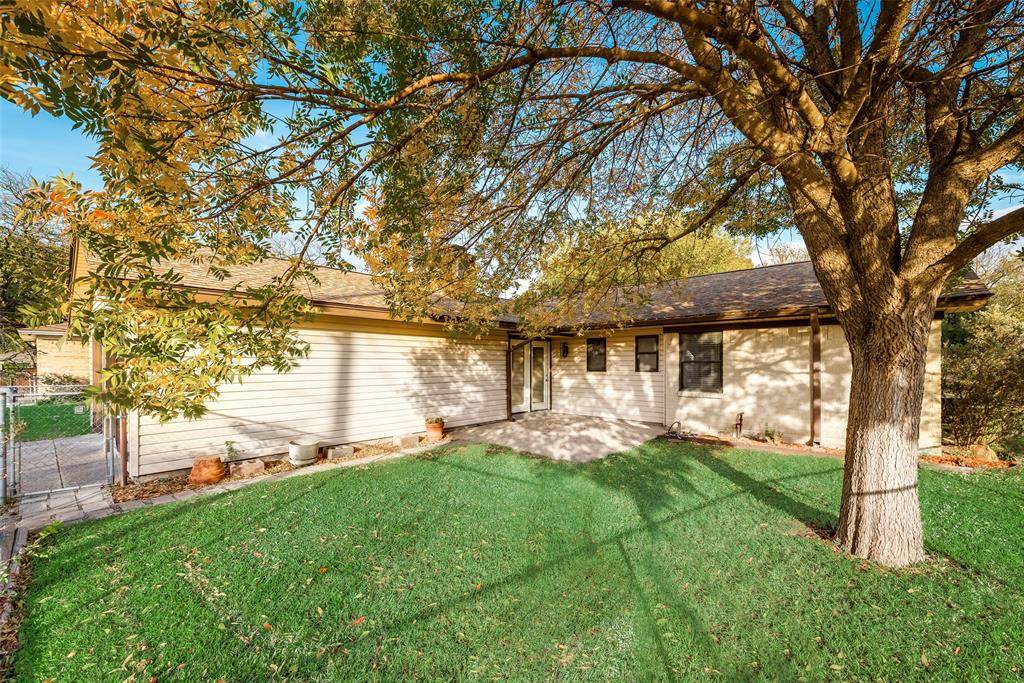 205 Bullock Drive - Photo 1