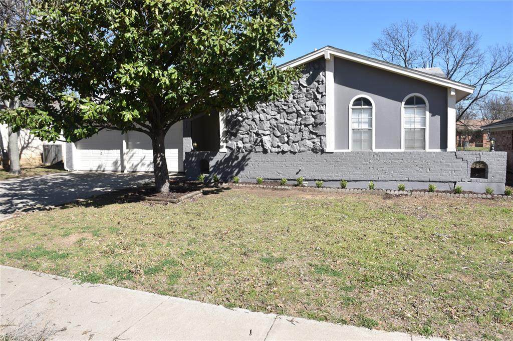 628 Renfro Street - Photo 1