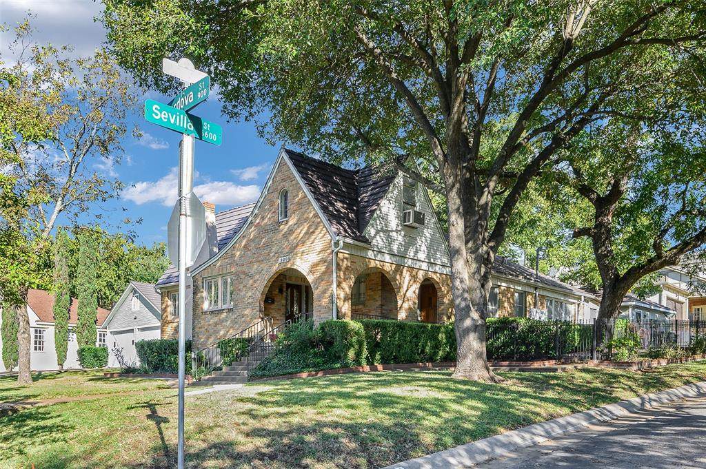 920 Cordova - Photo 1