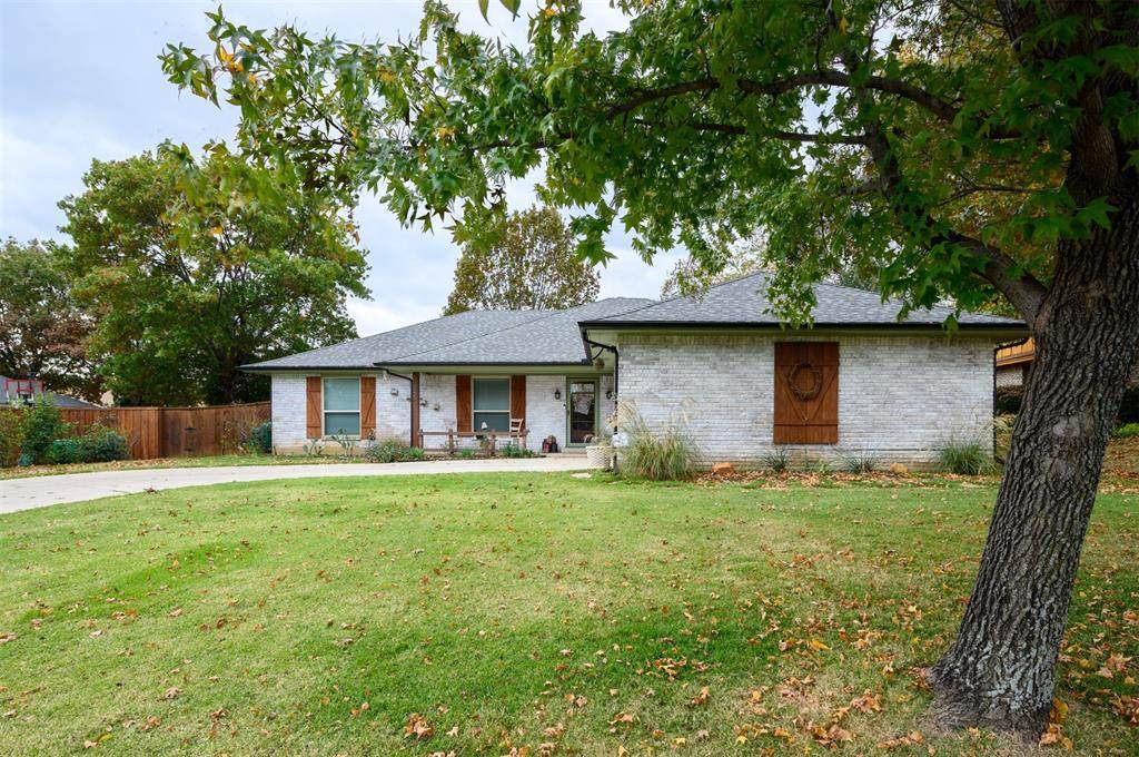 1520 San Gabriel Drive - Photo 1