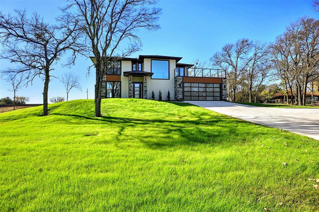 472 Neva Lane - Photo 1