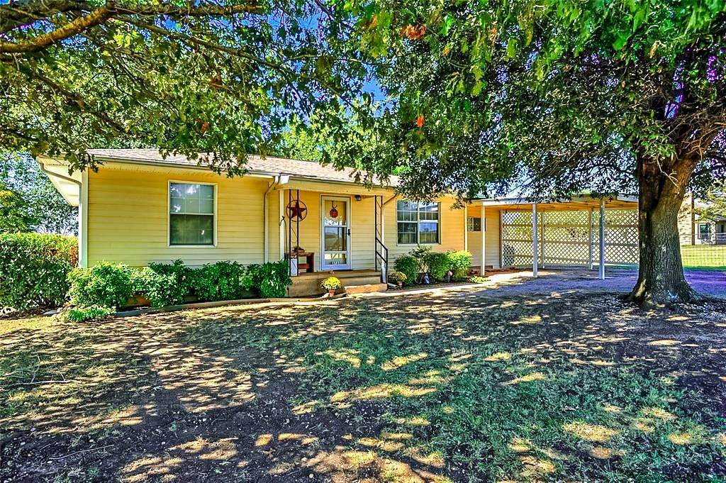 3723 State Highway 289 - Photo 1