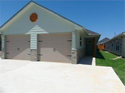 605 Carter - Photo 1
